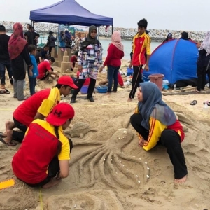 one-of-the-activities-during-the-event-is-sand-sculpting-challenge-768x576
